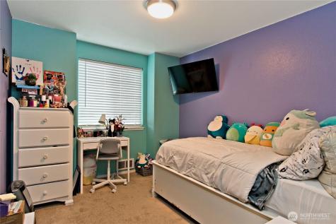 10319 SE 228th Street Kent WA 98031