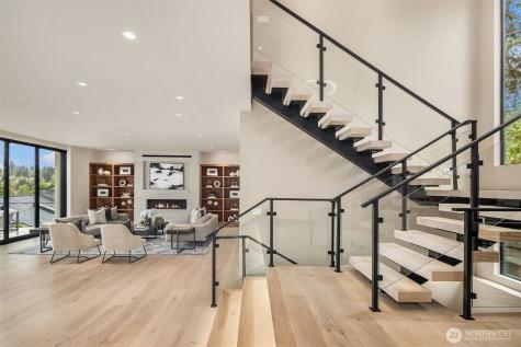 9630 SE 5th Street Bellevue WA 98004