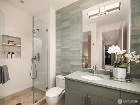 9630 SE 5th Street Bellevue WA 98004