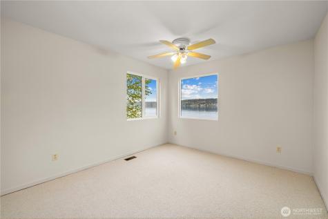 3418 W Lake Sammamish Parkway SE Bellevue WA 98008