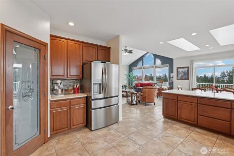 14 Zermatt Court Camano Island WA 98282