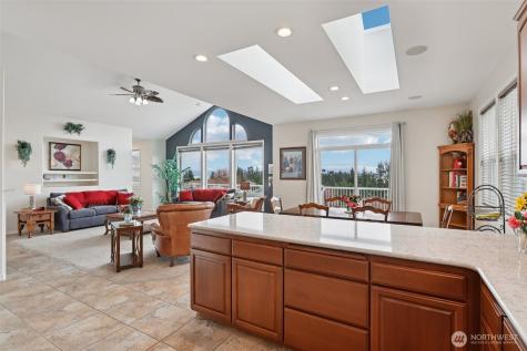 14 Zermatt Court Camano Island WA 98282