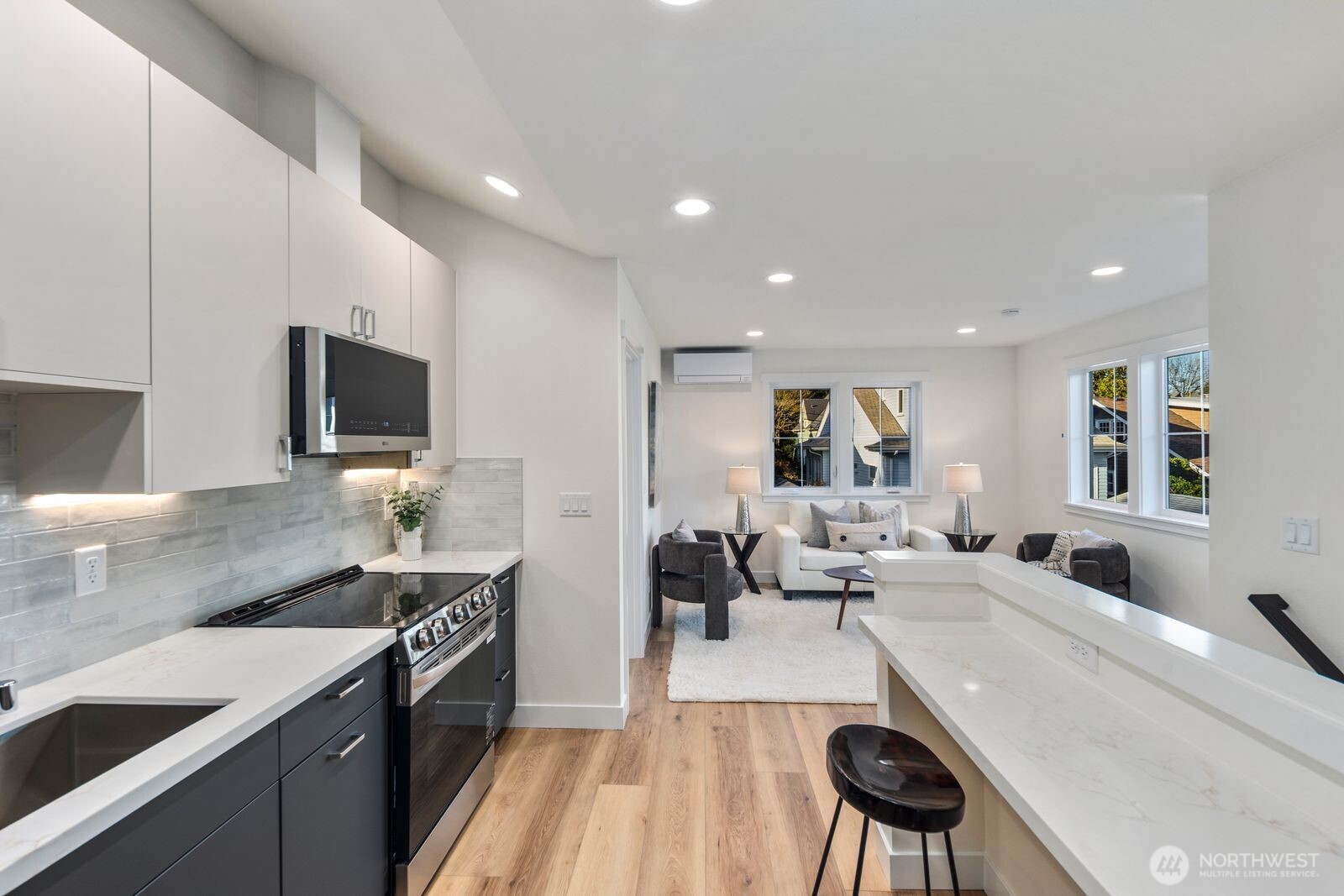 1004 N 48th Street Seattle WA 98103