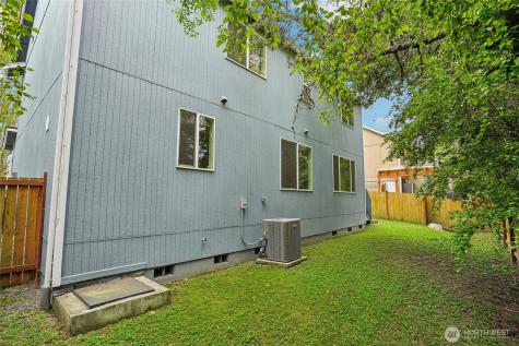 2101 103rd Street E Tacoma WA 98445