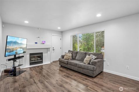 2101 103rd Street E Tacoma WA 98445