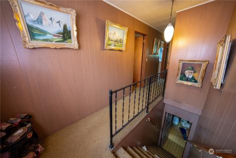 2207 W Edgewood Drive Port Angeles WA 98363