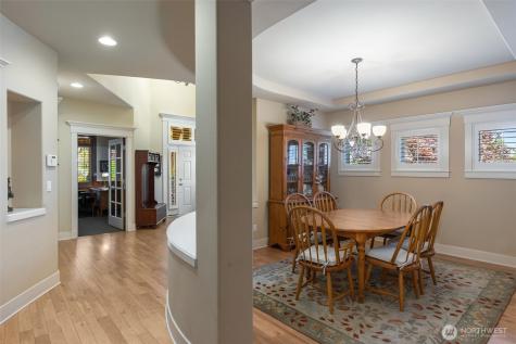 23431 NE 10th Place Sammamish WA 98074