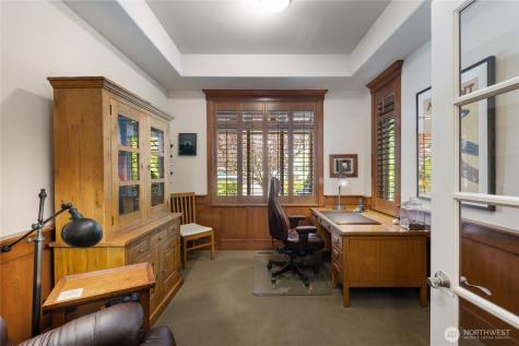 23431 NE 10th Place Sammamish WA 98074