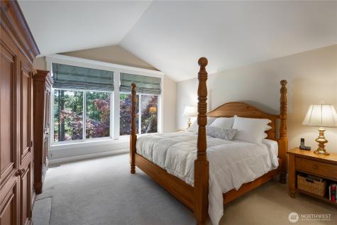 23431 NE 10th Place Sammamish WA 98074