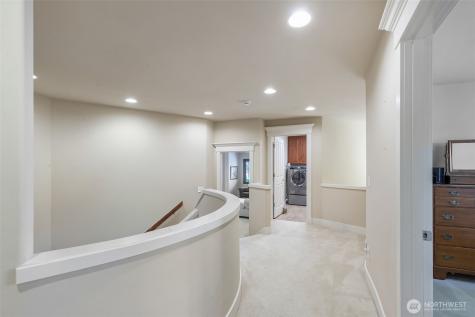 23431 NE 10th Place Sammamish WA 98074