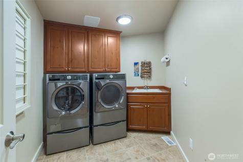 23431 NE 10th Place Sammamish WA 98074