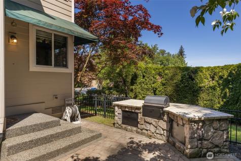 23431 NE 10th Place Sammamish WA 98074