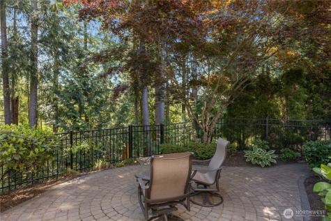 23431 NE 10th Place Sammamish WA 98074