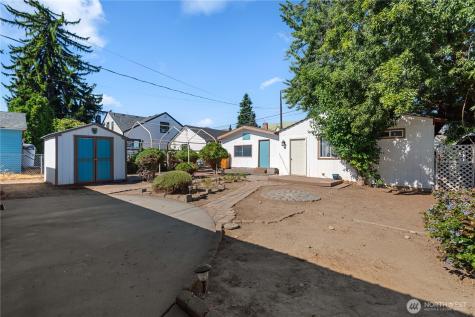 22 S Emerson Avenue Wenatchee WA 98801