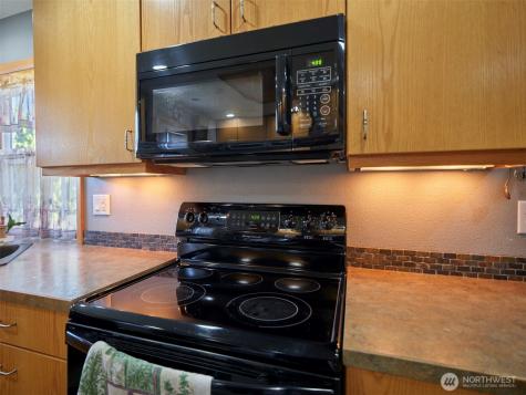 115 Whalen Loop Road Woodland WA 98674