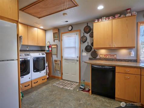 115 Whalen Loop Road Woodland WA 98674