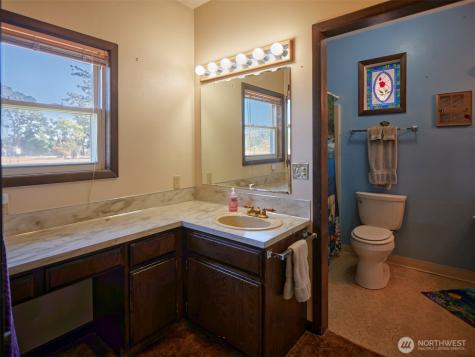 115 Whalen Loop Road Woodland WA 98674