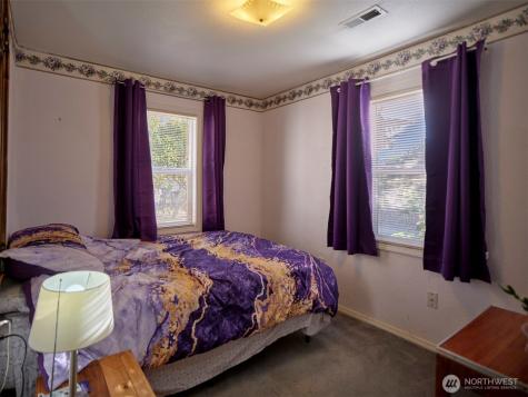115 Whalen Loop Road Woodland WA 98674