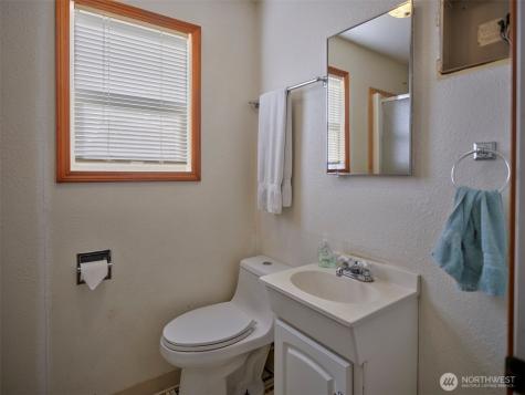 115 Whalen Loop Road Woodland WA 98674