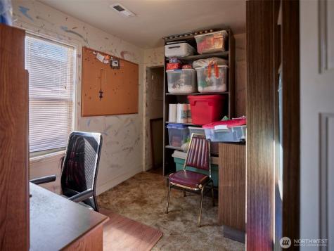 115 Whalen Loop Road Woodland WA 98674