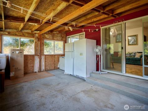 115 Whalen Loop Road Woodland WA 98674