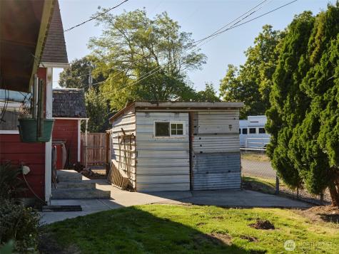 115 Whalen Loop Road Woodland WA 98674