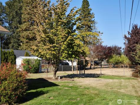 115 Whalen Loop Road Woodland WA 98674