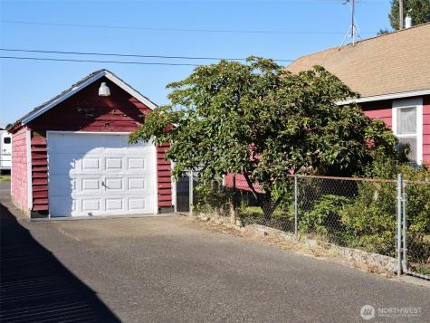 115 Whalen Loop Road Woodland WA 98674