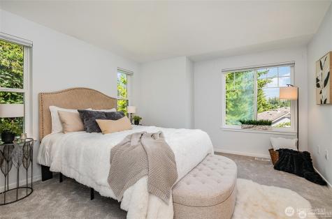 5523 Lakemont Boulevard SE Bellevue WA 98006