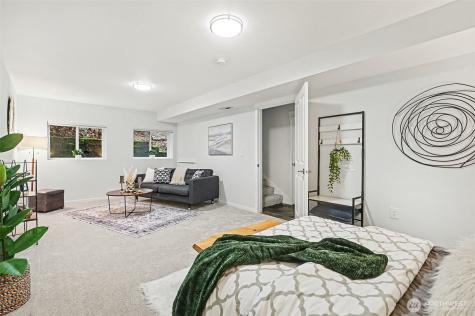 5523 Lakemont Boulevard SE Bellevue WA 98006