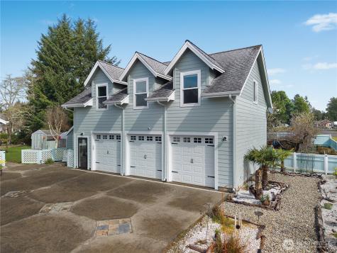 655 Skamokawa Court SE Ocean Shores WA 98569