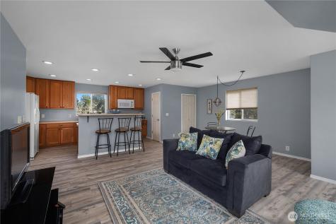 655 Skamokawa Court SE Ocean Shores WA 98569