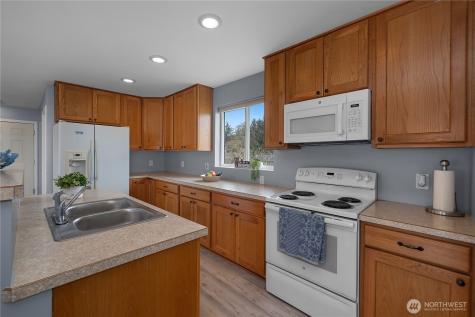 655 Skamokawa Court SE Ocean Shores WA 98569