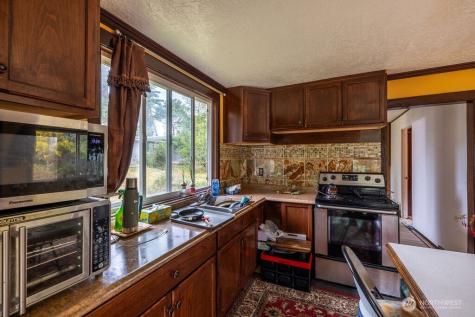 27411 X Lane Ocean Park WA 98640