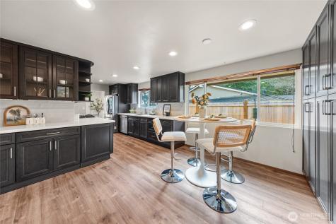 1208 172nd Avenue NE Bellevue WA 98008