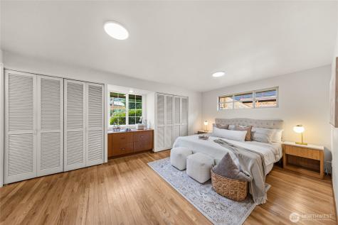 1208 172nd Avenue NE Bellevue WA 98008