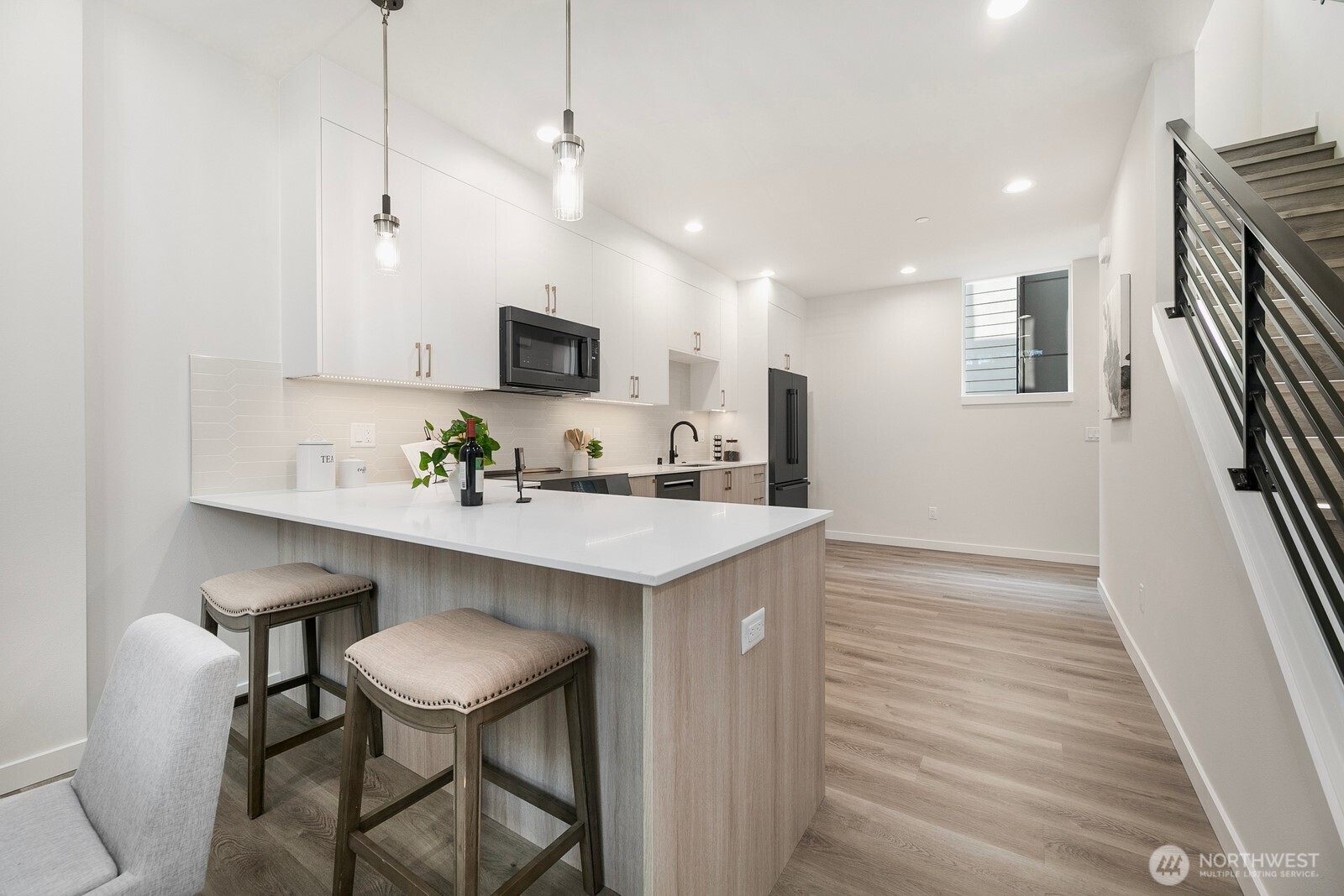 2019 W Bertona Seattle WA 98199