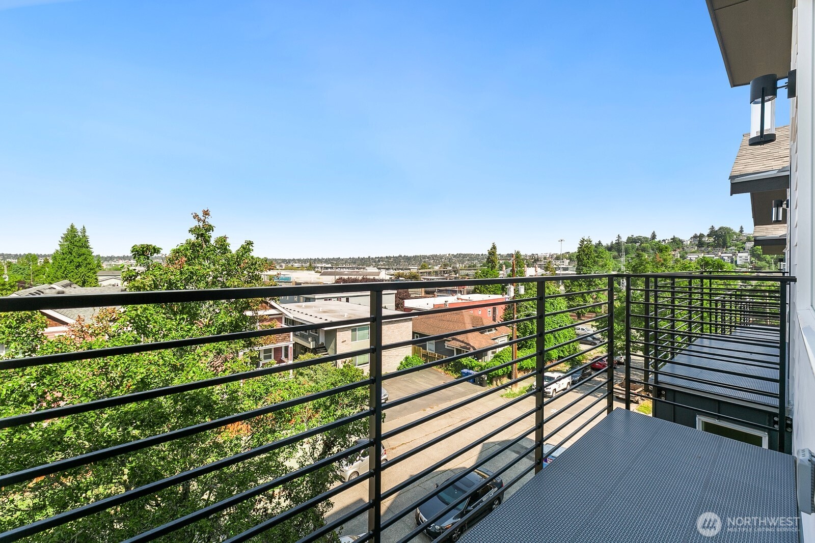 2019 W Bertona Seattle WA 98199
