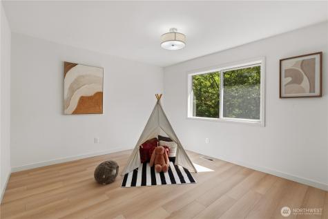 15461 SE 67th Street Bellevue WA 98006