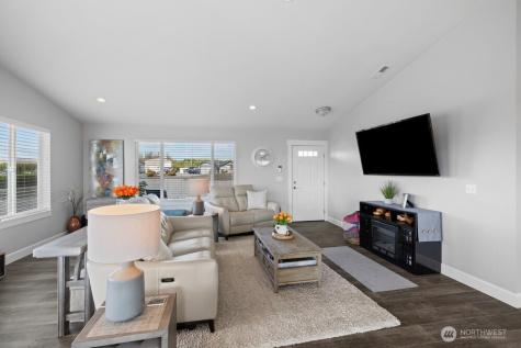 208 Moon River View Mattawa WA 99349