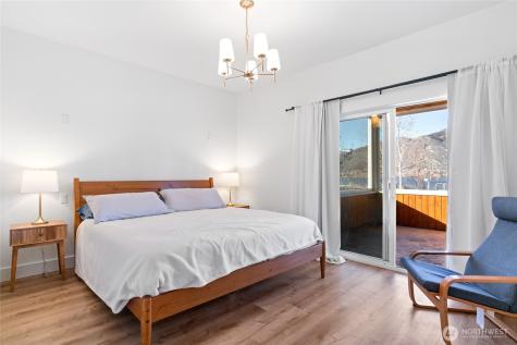 33 Hard Cider Drive Oroville WA 98844