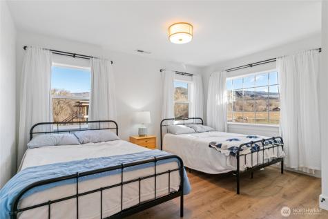 33 Hard Cider Drive Oroville WA 98844