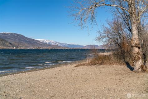 33 Hard Cider Drive Oroville WA 98844