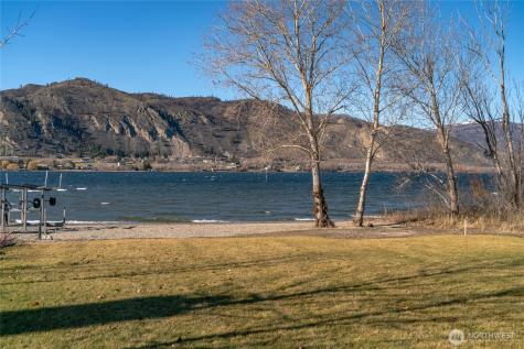 33 Hard Cider Drive Oroville WA 98844