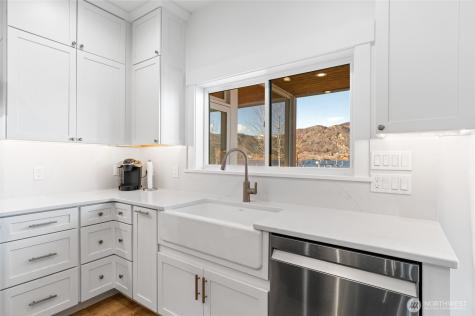 33 Hard Cider Drive Oroville WA 98844