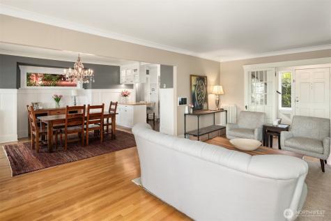 2403 11th Avenue W Seattle WA 98119