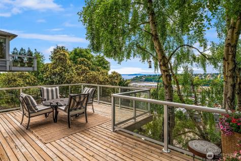 2403 11th Avenue W Seattle WA 98119