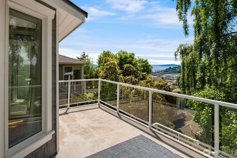 2403 11th Avenue W Seattle WA 98119