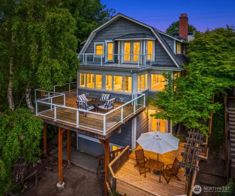 2403 11th Avenue W Seattle WA 98119