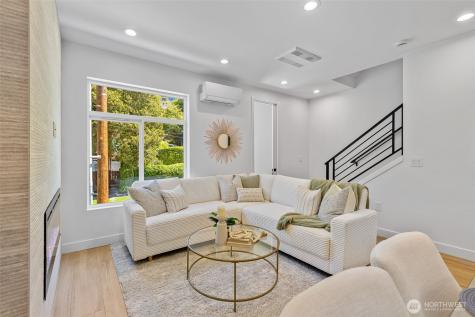 4113 Chilberg Avenue SW Seattle WA 98116